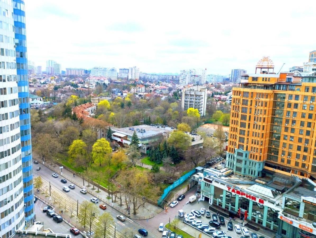 3 Bedrooms Arcadia Odesa Exterior photo